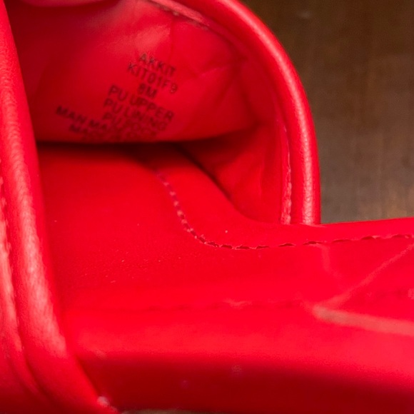 Anne Klein Women's Kendra Slipper - Picture 6 of 8